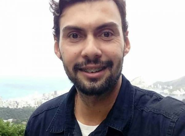 GEORGE Professor George Azevedo de Queiroz